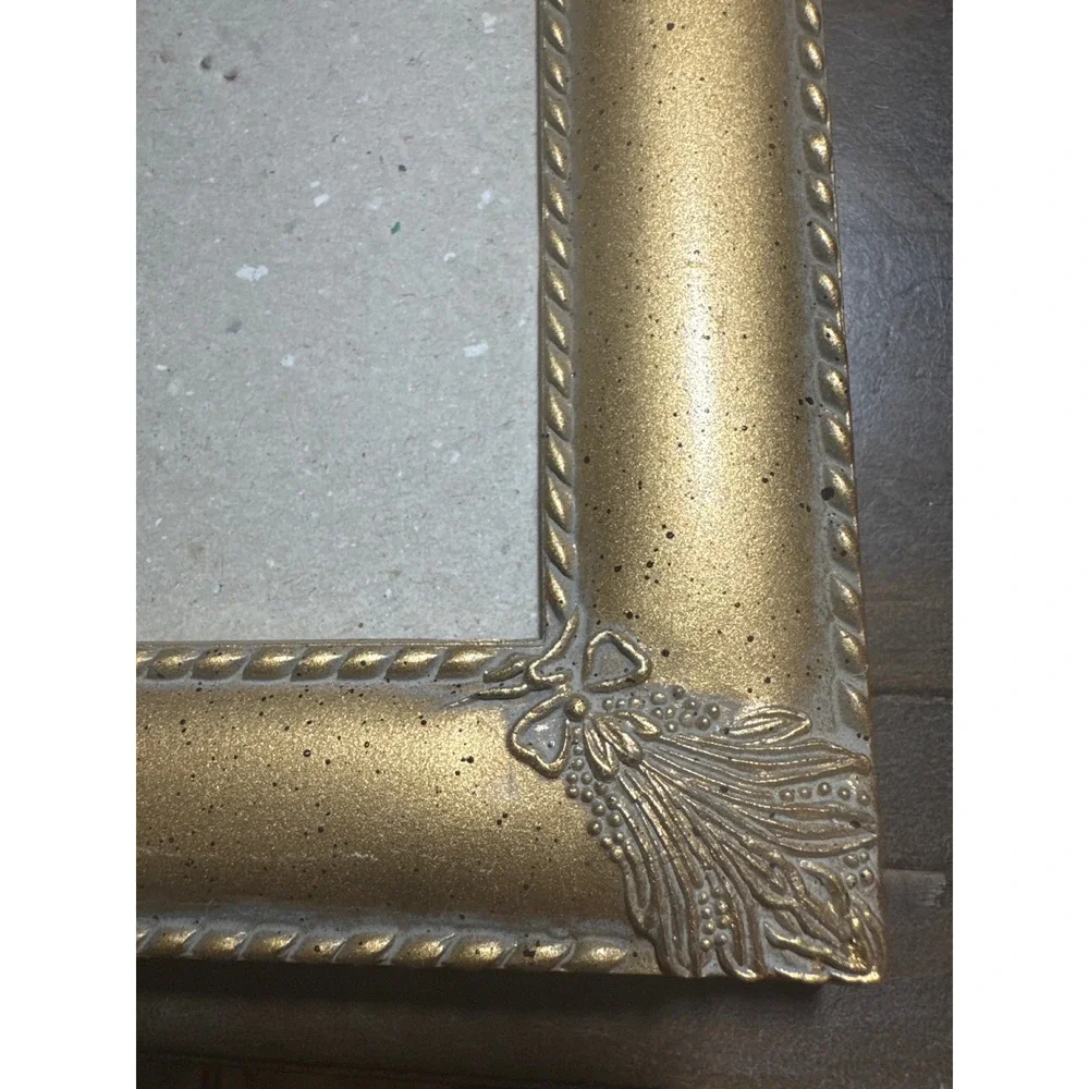 Fetco Vintage Gold Ornate Rope Border Picture Frame 4x6 Tabletop Decor